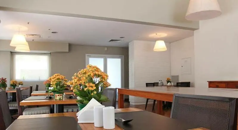 **** Hotel Astron Saint Charbel Suites & Life São Paulo Brasil